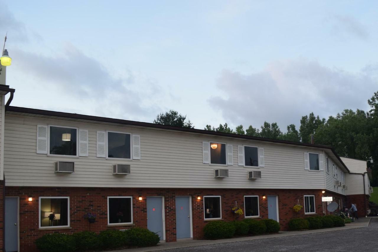 Attican Motel - Attica - Batavia - Warsaw - Darien Lake Exterior photo